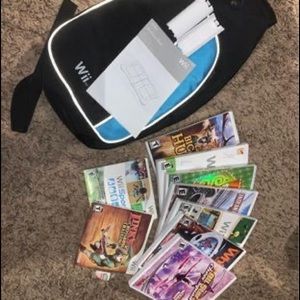Wii Games and Carry Bag